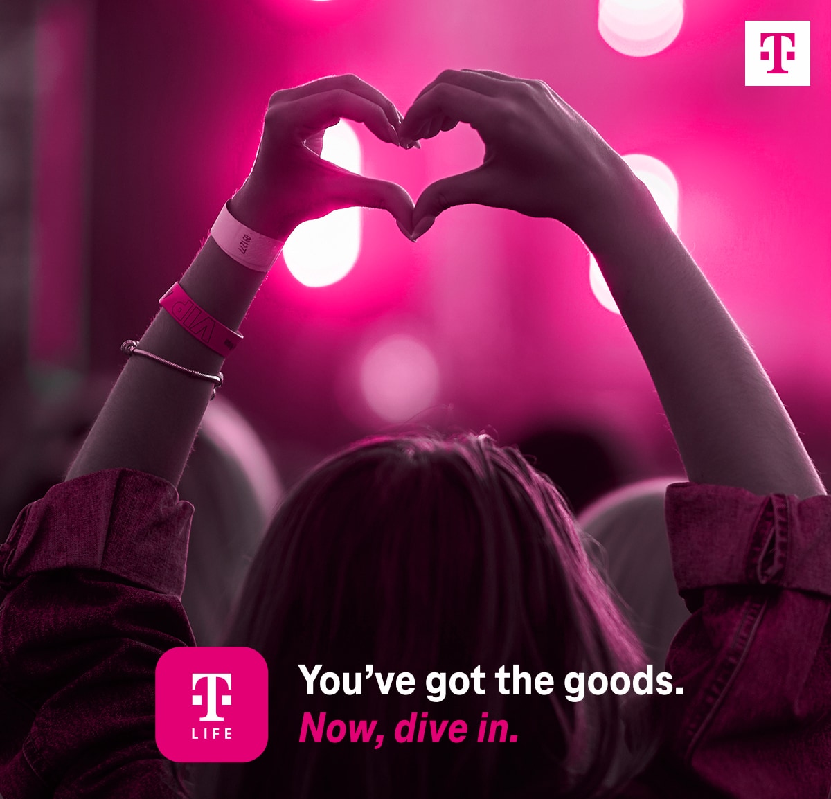 You’ve got the goods. Now, dive in. A T-Mobile member enjoys a live event with their benefits using the T-Life app. 
